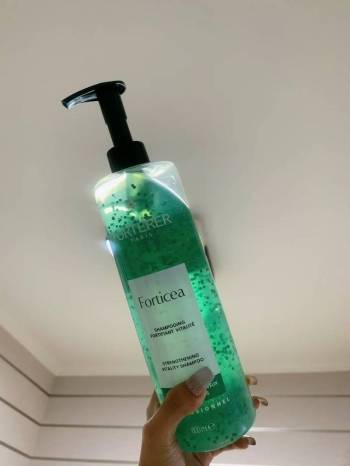 馥绿德雅绿珠洗发水爆汁柑橘！我们女孩子头发丝就是香香的