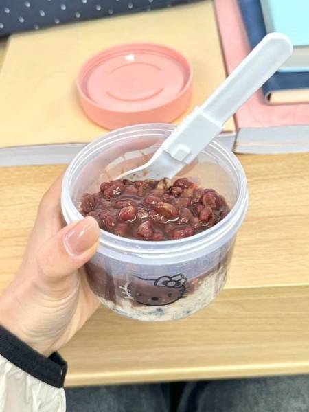 打工人姨妈期的一碗暖暖豆沙粥