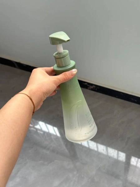 这瓶洗发水建议所有油头女生人手一瓶