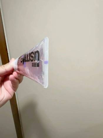 usmile香水牙膏，连牙缝都是香的。