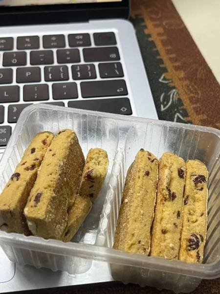 这个饼干好吃到我原地起飞