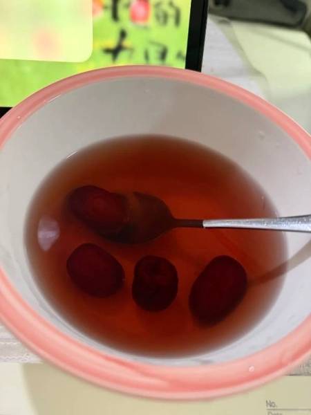 自制黄芪苹果红枣玫瑰茶