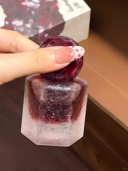 全世界的美女都值得拥有一瓶